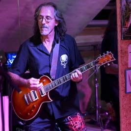 Le Bunker with Jewly – Tavannes